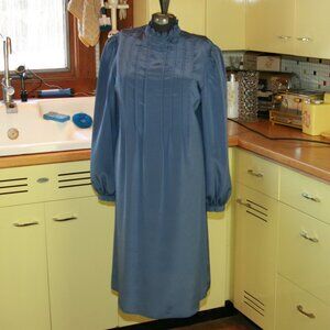 Vintage California Girl Polyester Dress Women's Attire